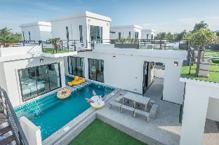 Modern Tree Pool Villa Hua-Hin