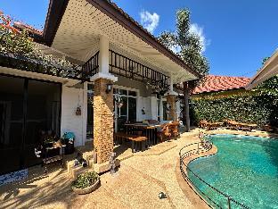 Muhteşem lokasyon havuzlu villa