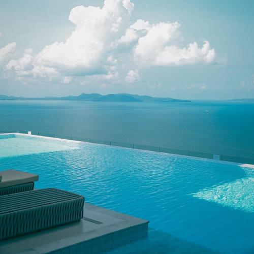 MUXA&amp;Copacabana Hotel