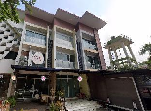 MysteryMonster Hostel