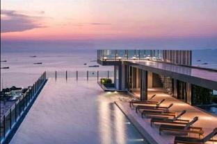 N3 The Base impressive view with infinity pool