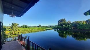 Naam and Nork Vegetarian Farmstay