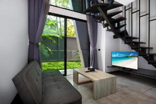 Naiharn Duplex UTL B125: Relaxing Stay near Beach