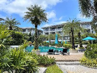 Naithon beachfront apartment-pool, gym, restaurant