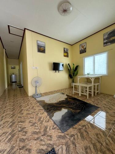 Narathiwat Homestay rumah kuning