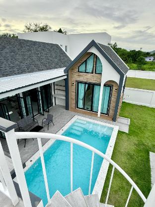 NC Mountain Pool Villa Huahin