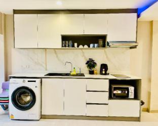 New 118sqm 2Br FL2 Ekamai Luxury Home near 711,BTS