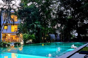 New 2-Br. Apt w/Pool Near Fisherman's Village