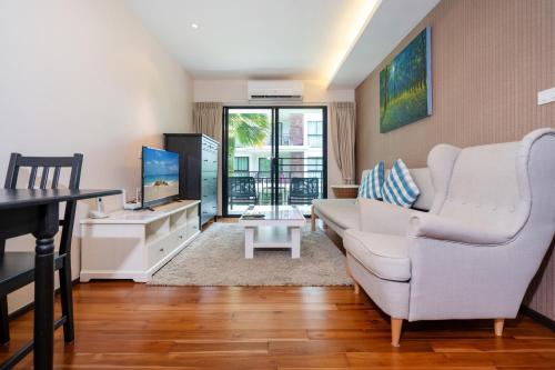 New Apartment TTL B209 in New Rawai Beach Residence with Tropical Pools