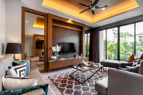New Luxury Two bedroom private swimming pool villa with complete supporting facilities, convenient f