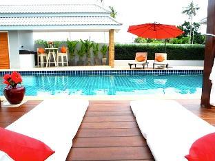 New villa close to the beach of Nai Harn