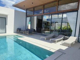 *New Villa w/ Pool • 3BR • Quiet Near Beach V209