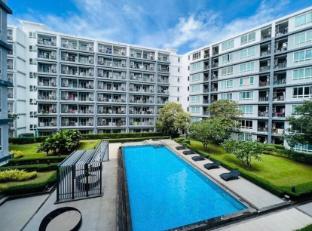 Nice and Comfy near Night Market and Central