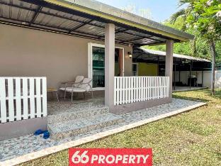 Nimman Home with Cozy Patio. Workspace w/ Screen