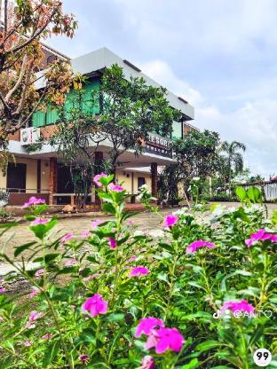 Ninety-Nine Park &amp; Resort