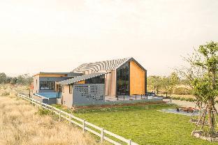 Nordic Cabin and The Pool