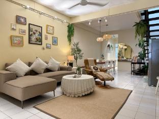 NORDIC HOME 3 BRs 8 MINS to MRT & JODD Fair