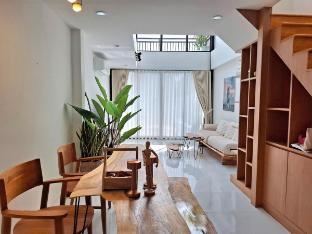 Nottravelalone Private villa Phuket ( big house )