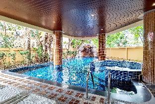 Nova Gold Hotel