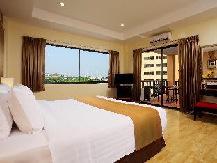 Nova Park Hotel