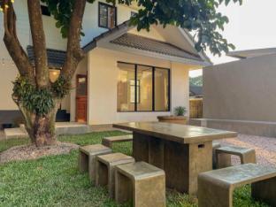 Old City»10 min - Charming 4 BR Home in the City.