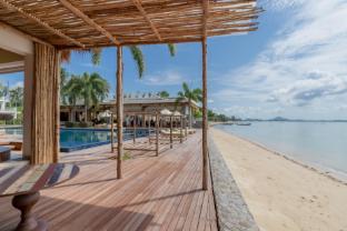 Olive 1 Bedroom Beachfront