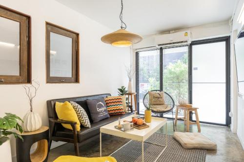 Ombra House No19
