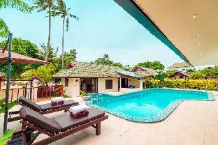 One Br Villa Blue SDV107-20 seconds walk to beach