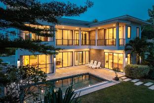 *One Of The Most Beautiful Villa In Phuket  V212