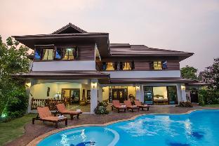 Oriential Thai Luxury Villa with Private Pool