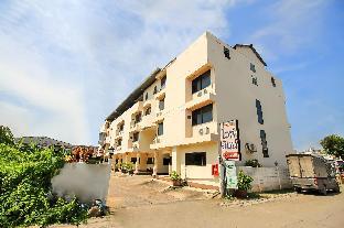 OYO 383 White inn hotel