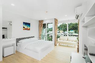 Ozone Condo in Kata A708