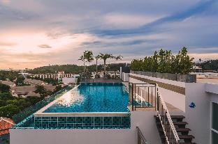 Ozone Kata Condo - great location, rooftop pool