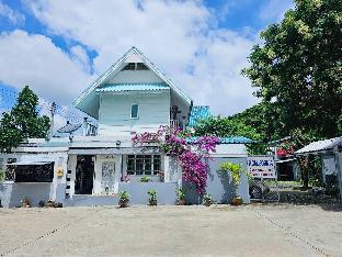 P California Inter Hostel