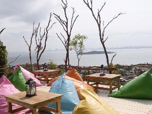 Parinya Hill Homestay &amp; Cafe