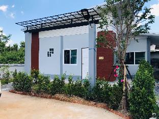 Park Villa Chaiyaphume [Villa2]