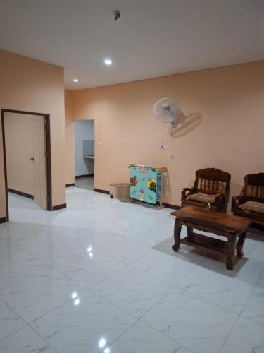 Patcharin house 1