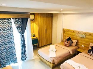 Patong Beach CatThemeHostel Twinbed/balcony/lift-2