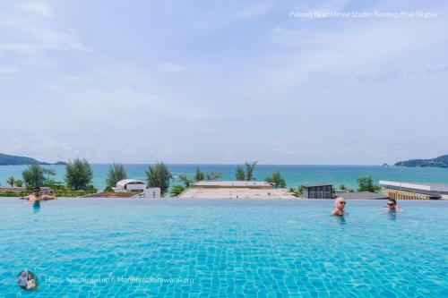 ✪✪✪✪✪ Patong Beachfront Studio Rooftop Pool Skybar