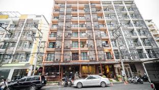 Patong Hemingways Hotel