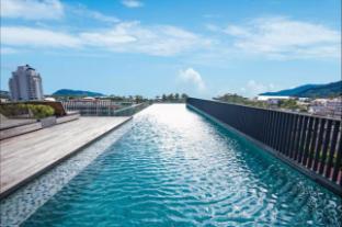 Patong rooftop Pool Condo w/Bathtub near beach
