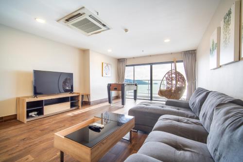 Patong Tower Superior Seaview 4BR-2101
