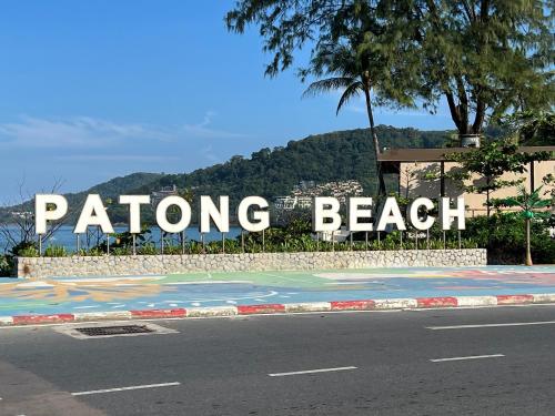 Patong Vacation Condos by Pam - 28 SQM modern condos with private bathroom, kitchen, King Bed, free