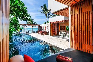 Pavilion Pool Residence