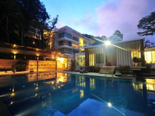 *Peaceful 1BR Stay – Balcony &amp; Pool Access C151