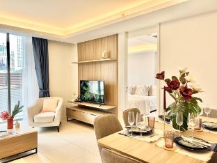 Perfect location# Pool#Gym@BTS/MRT&amp;2BR#5ppl5F/121