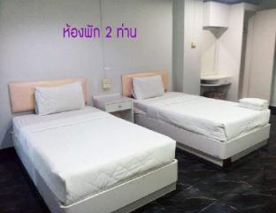 Phongphet Hotel by Juthamas Group