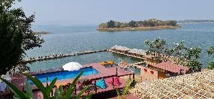 Phupai Lake Resort