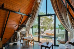 Phuzita Koh Larn - Phusita Koh Larn