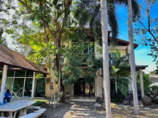 Pool Villa Armthong Home